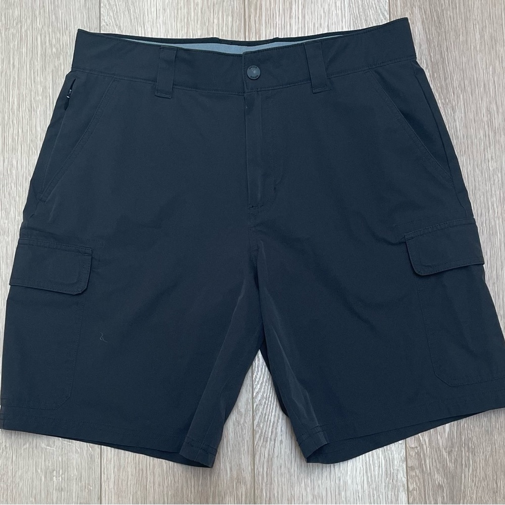 ORVIS Shorts Mens 32 x 9” Cargo Black Hiking Fishing Outdoor Stretch Waist